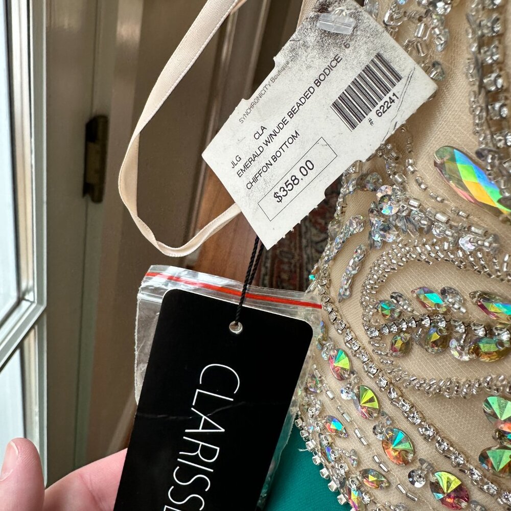 Clarisse - Emerald Green Beaded A-Line Prom Gown - Style 3465 - Size 6 - NWT - Picture 9 of 10